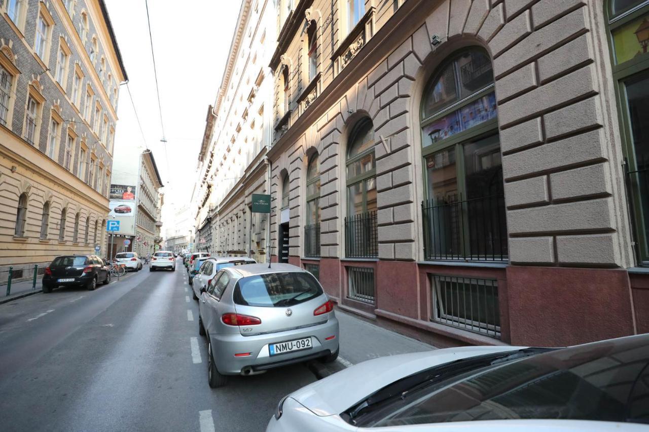Hotel California Budapest Extérieur photo