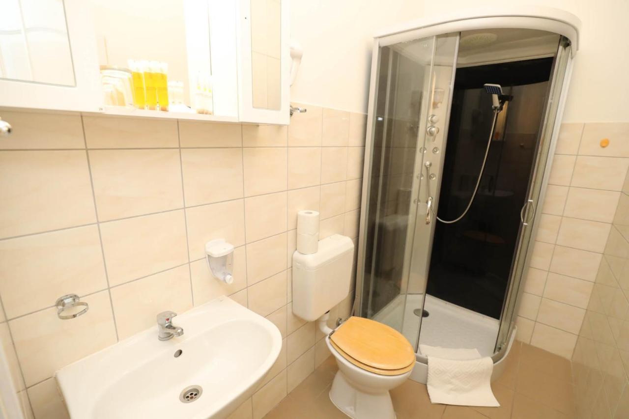 Hotel California Budapest Extérieur photo