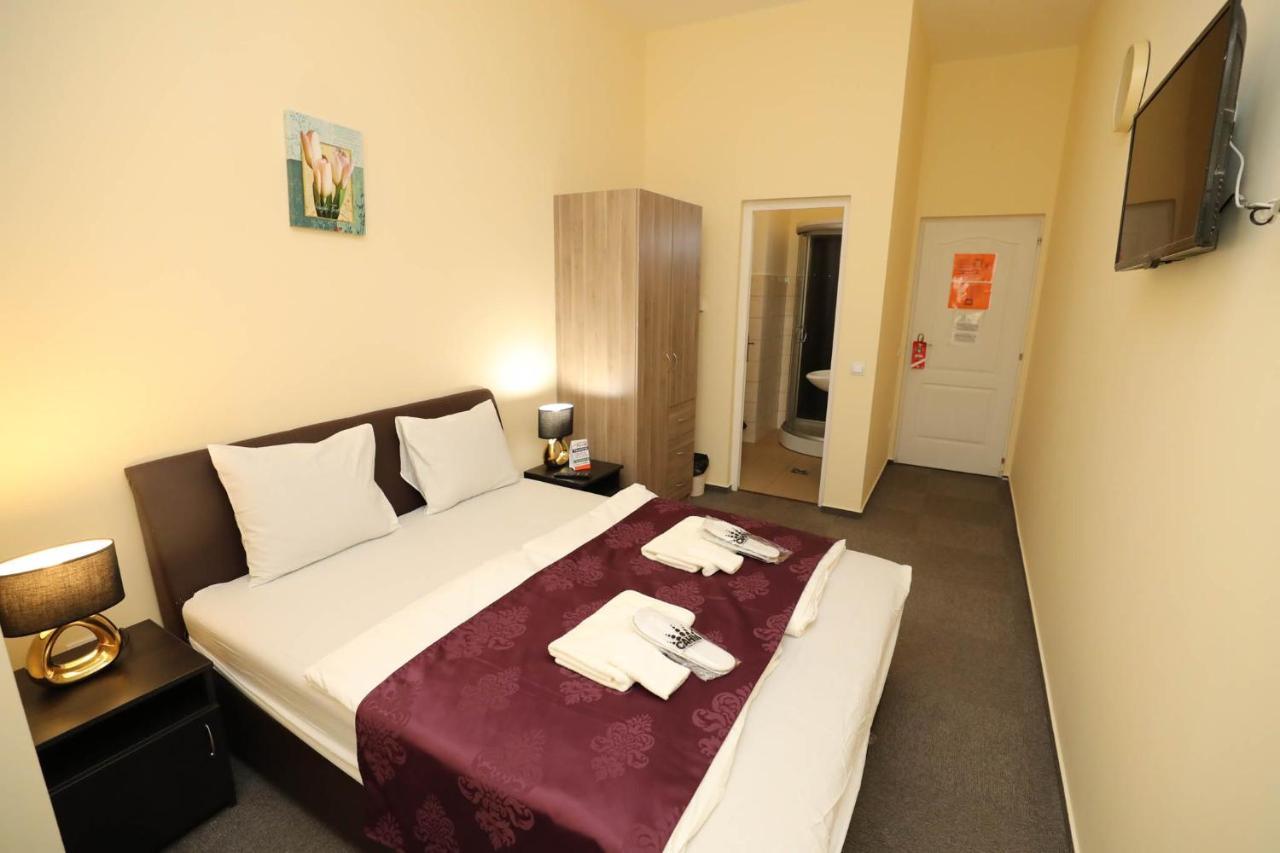 Hotel California Budapest Extérieur photo