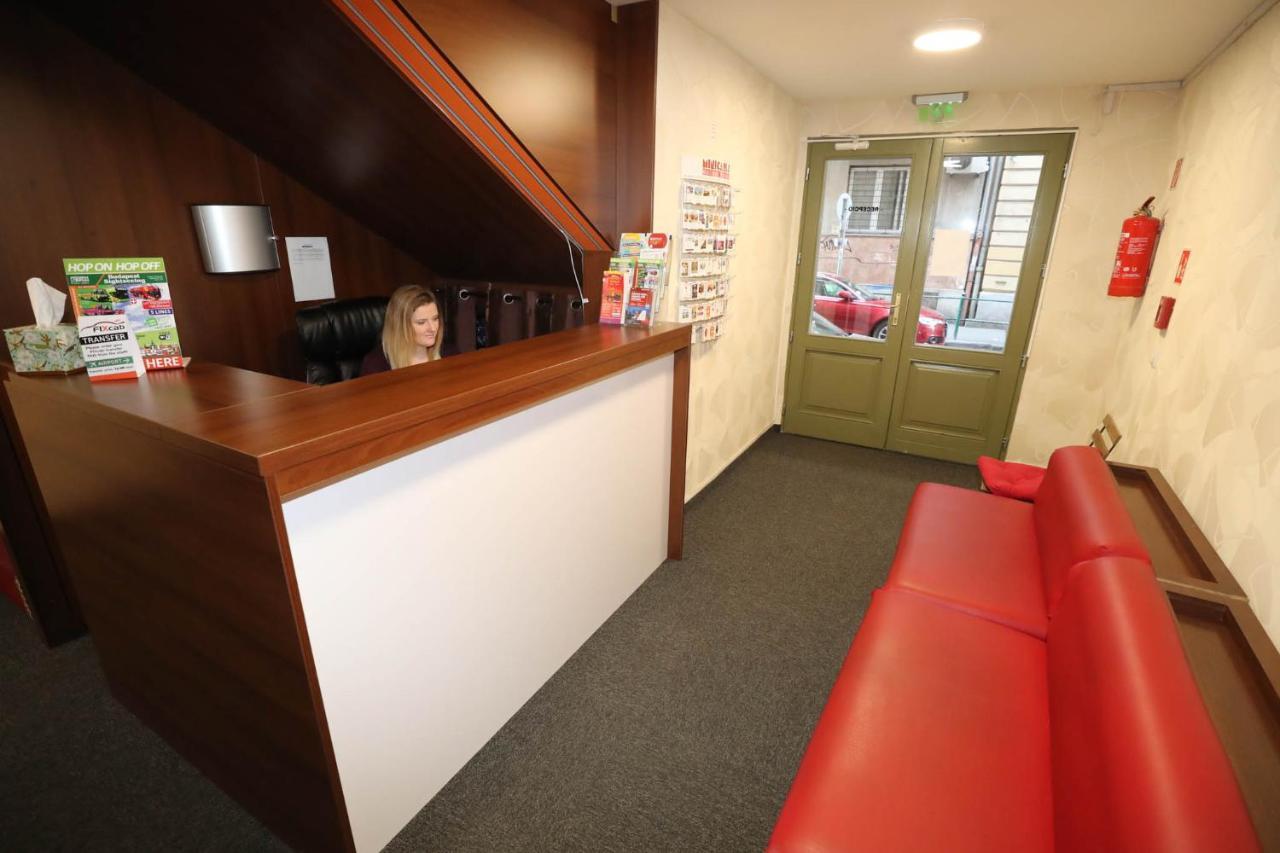Hotel California Budapest Extérieur photo